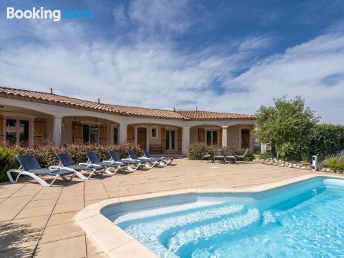 Swimming pool and wifi home in Pouzols-Minervois with terrace