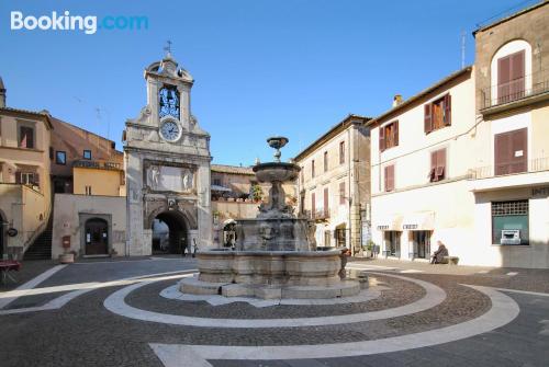 Ample appartement à Sutri. Terrasse!.