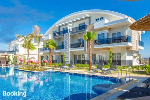 Appartement avec piscine. Parfait pour 5 personnes ou plus.