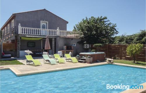 3 bedroom place. Béziers at your feet!