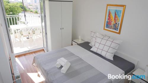 Amplo apartamento em Split. Ar!