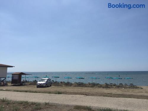 Apartamento de 80m2 en Voroklini con vistas