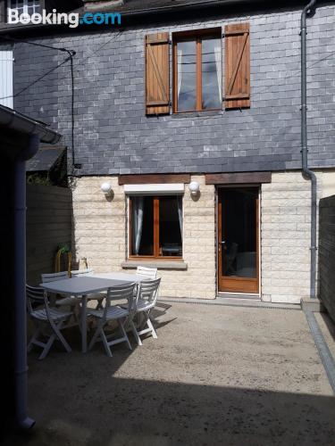 Honfleur à vos pieds,. Terrasse!.