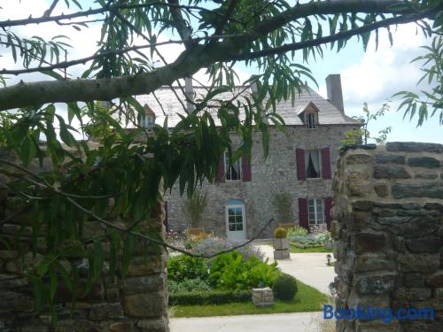 Appartement avec terrasse. À Mont-Dol