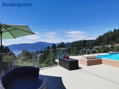 Top Bowen Island Vacation Rentals Alltherooms