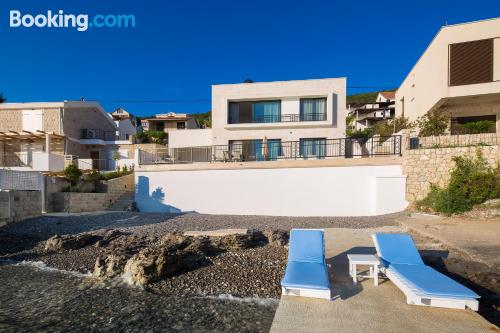 Apartamento para cinco o más con terraza