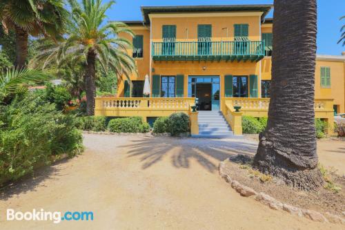 Baby friendly apartment in Cap d'Ail. Ideal for groups