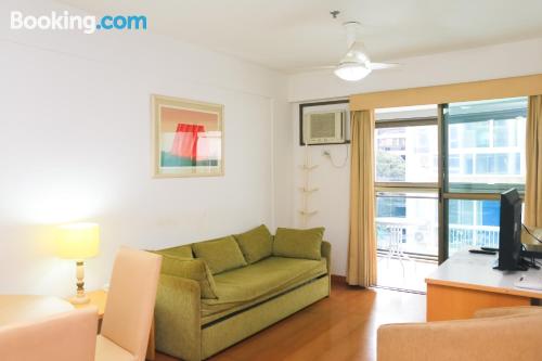 Apartamento cães bem-vindos à Rio de Janeiro. Ar condicionado!.