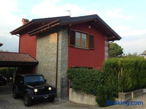 Appartement avec climatisation à Colico.