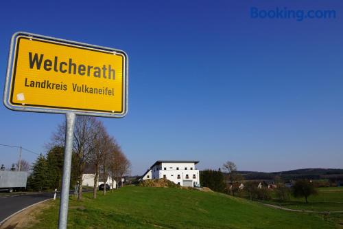 Appartement mit einem Schlafzimmer in Welcherath. W-lan und Terrasse