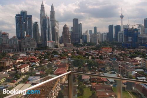 Grosso apartamento em Kuala Lumpur, ideal para 5 ou mais