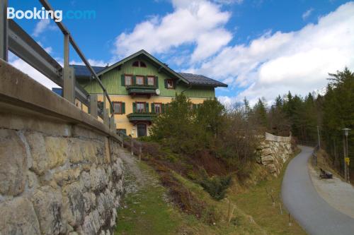 Dans une excellente position et terrasse à Lofer. Pour deux personnes