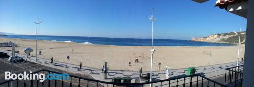 Ruim appartement em Nazare. Verwarming en Wifi