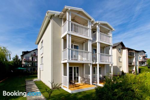 Ferienwohnung mit terrasse. In Karwia.