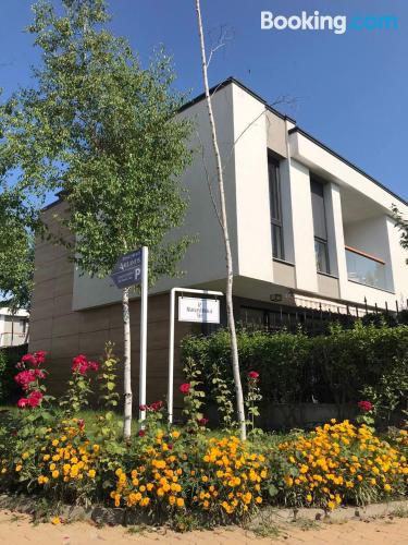 Appartement avec terrasse. À Bourgas.