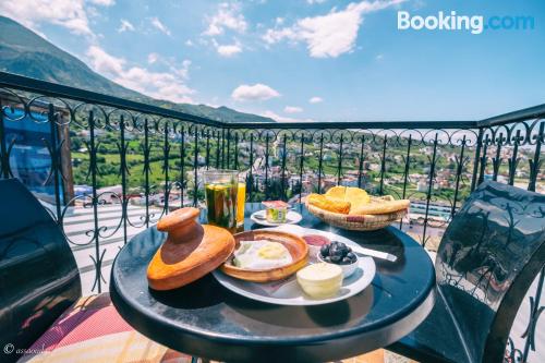 Appartement avec terrasse et Wifi à Chefchaouen, avec l'air!