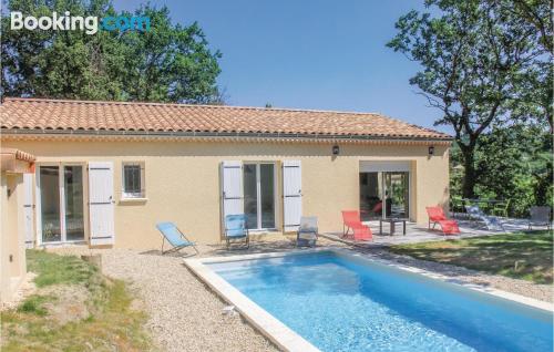 Appartement avec l'air concdetionné, dans une position centrale