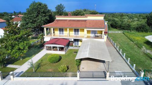 Apartamento com terraço e Internet, perfeito para 2 pessoas