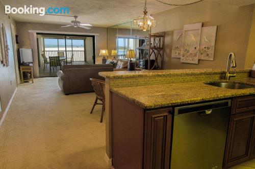 Grande apartamento em Fort Myers Beach, ideal para famílias