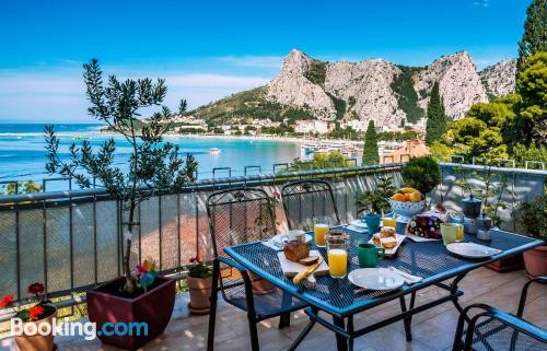 Appartement in Omiš. Perfect voor groepen