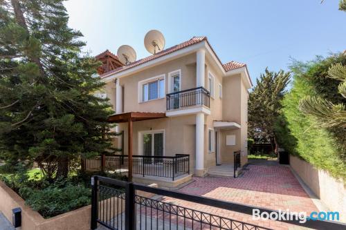 Apartamento en Limassol con terraza.