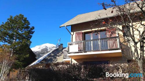 Apartamento com terraço em Embrun.