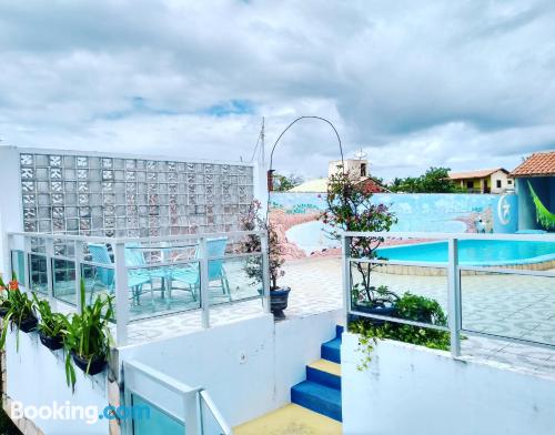 Apartamento con piscina en centro de Canoa Quebrada