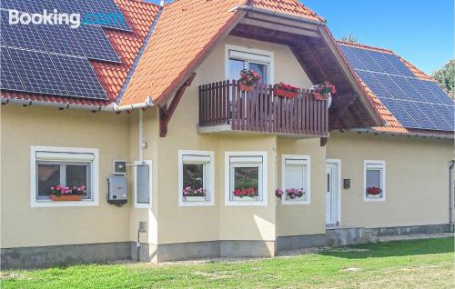 Appartement 60m2 in Balatonberény, voor gezinnen.