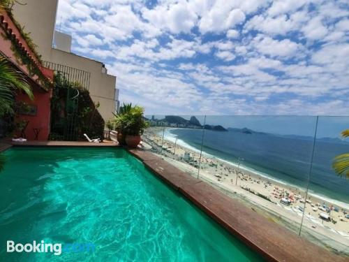 Apartamento com terraço em Rio de Janeiro.