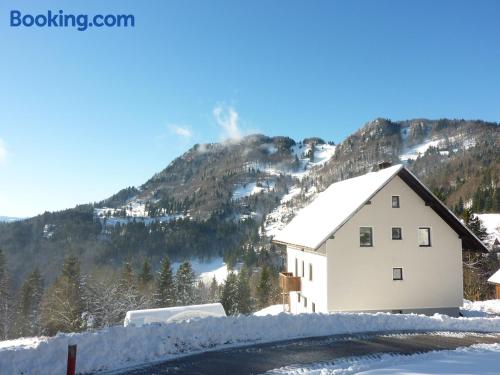 Grand appartement à Cerkno. Idéal!