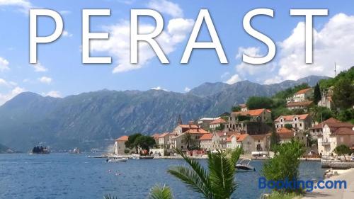 Appartamento con Wifi e terrazza. Perast a portata di mano!