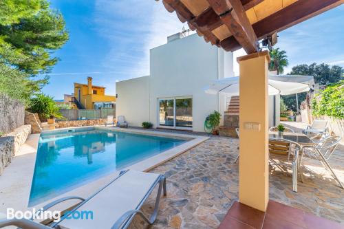 Appartement avec piscine. Terrasse!.