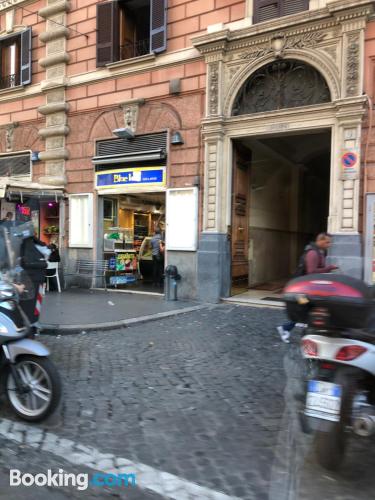 Cómodo apartamento de dos dormitorios en Roma