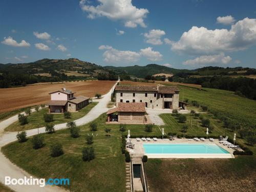 Apartamento cães bem-vindos à Coltavolino. Piscina!