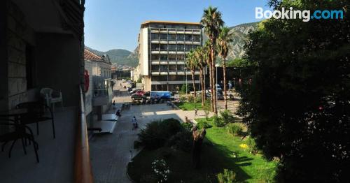 Appartement de 100m2 à Kotor. Idéal pour les groupes.