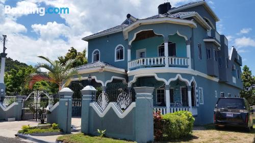 Apartment with terrace in Runaway Bay.