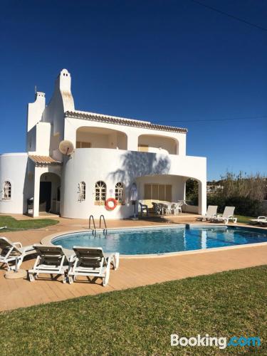 Apartamento con piscina en Albufeira.