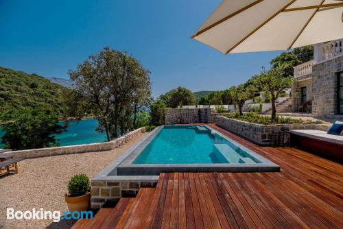 430m2 ferienwohnung in Korčula. Pool und balkon.