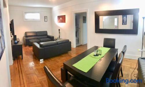 Apartamento en zona céntrica en East Elmhurst.