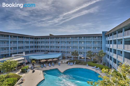 Apartamento con piscina en Hilton Head Island.