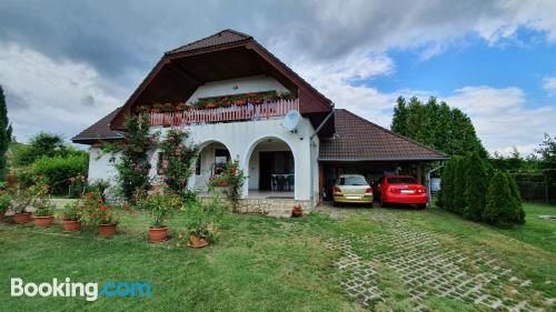 Appartement avec terrasse. Badacsonytomaj est votre!