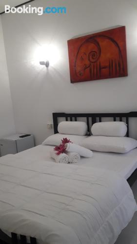 Apartamento com terraço em Hikkaduwa.