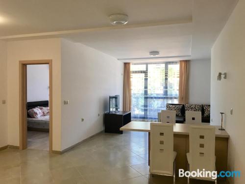 Apartamento en Sozopol con terraza y conexión a internet