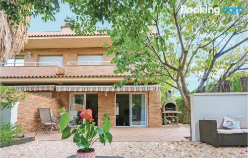 Appartement pour les groupes. À Sant Vicenç de Montalt