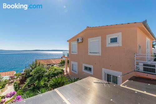 Pequeño apartamento con terraza