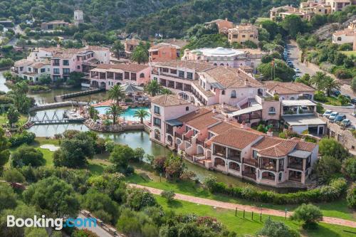 Porto Cervo vanuit uw raam! Honden welkom!