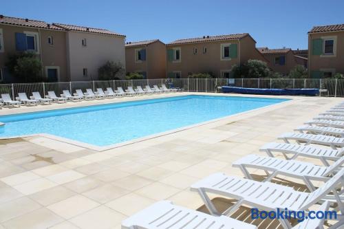 Piscina y wifi en Mouriès, bien ubicado.