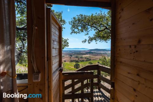 Apartamento em Fonteblanda. Terraço e piscina