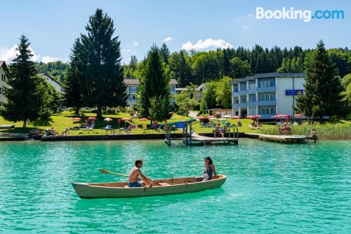 Appartement avec terrasse à Velden am Wörthersee.