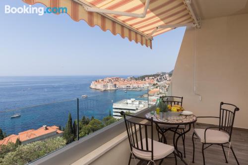 Appartement avec terrasse. Dubrovnik à vos pieds!